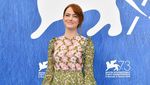 Pesona Emma Stone di Venice Film Festival