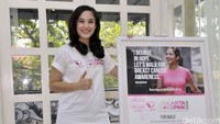 Chelsea Islan saat ditemui di acara Jakarta Goes Pink 2016 di Lovepink Care Center, Kebayoran Baru, Jakarta Selatan, Kamis (1/9/2016). Pool/Noel/detikFoto.