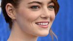 Pesona Emma Stone di Venice Film Festival