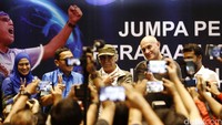 Konser tersebut diwujudkan berkat kerjasama Yonder Music dan PT XL Axiata Tbk.
