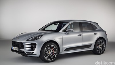 Porsche Macan Turbo dengan Performance Package