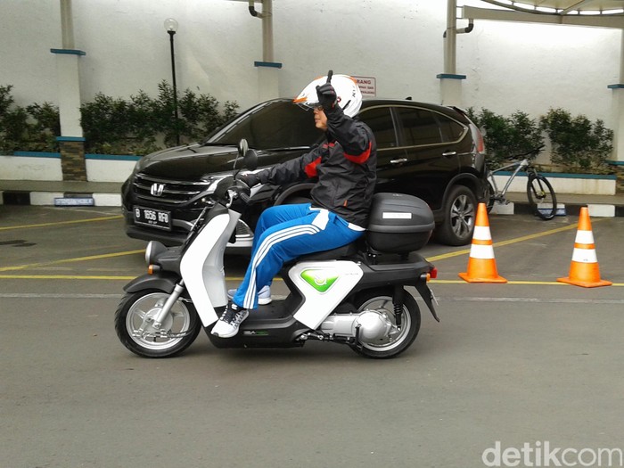 Motor Listrik Tak Bersuara, Harus Hati-hati