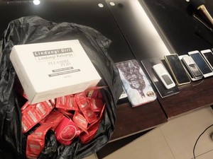 Kondom Satu Plastik Besar Diamankan dari AR Tersangka Prostitusi Anak untuk Gay