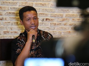 Formappi: Gerbang Depan DPR Harus untuk Rakyat, Anggota Dewan dari Belakang