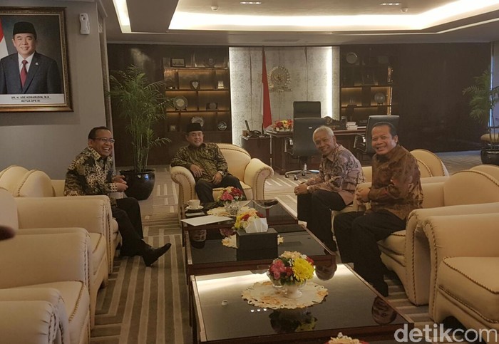 Jokowi Kirim Surat Pencalonan Komjen Budi Gunawan Sebagai Kepala BIN ke DPR