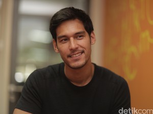Dikabarkan Putus dari Jessica Iskandar, Richard Kyle Gandeng Cewek Lain