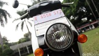 Motor listrik EV Neo setara dengan mesin motor berkapasitas 50 cc, namun meski kecil, motor ini diyakini Honda bisa mengangkat beban berat dan menaiki tanjakan dengan mudah.
