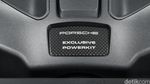 Porsche Macan Turbo dengan Performance Package