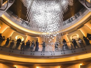 Dubai Opera Resmi Dibuka dengan Pertunjukan Spektakuler