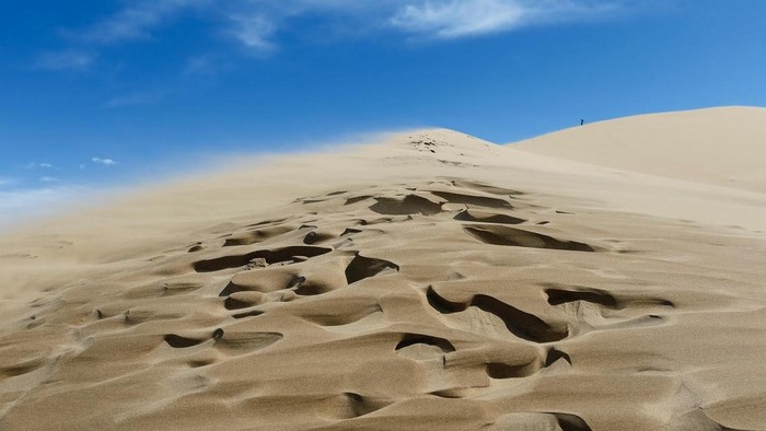 Gurun Pasir yang Bisa Bernyanyi di Kazakhstan