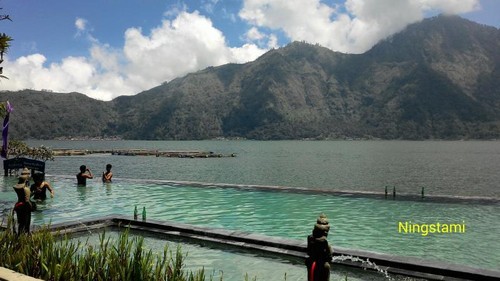Pemandian air hangat Kintamani