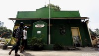 Pemprov DKI Jakarta tidak membongkar Musala di Kelurahan Rawajati.