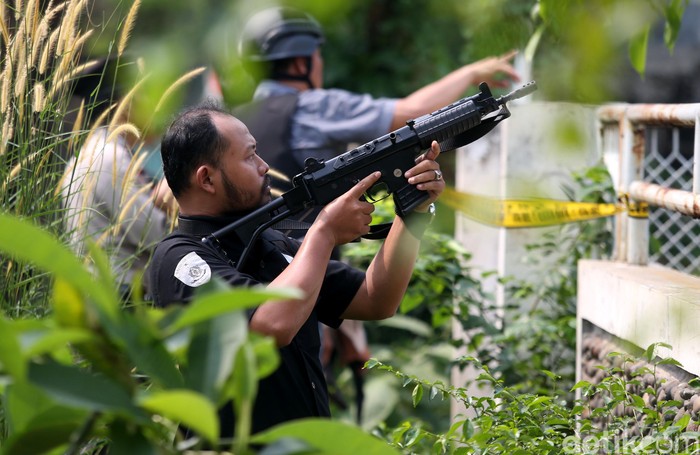 Shock, Korban yang Disatroni Perampok Bersenpi di Pondok Indah Dibawa ke RS