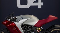 Dalam menyelesaikan desain motor ini, desainer Zagato harus menafsirkan gaya hidup pelanggan yang juga memiliki kepentingan di sektor fashion.