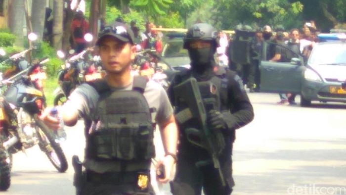 Saksi Sempat Dengar Letusan Tembakan di Rumah Korban yang Disandera Perampok