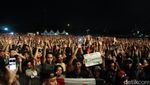 Aksi Iwan Fals di Konser Perayaan HUT ke-55