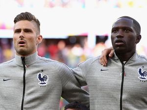 Giroud Sudah Coba Bujuk Sissoko untuk Gabung Arsenal