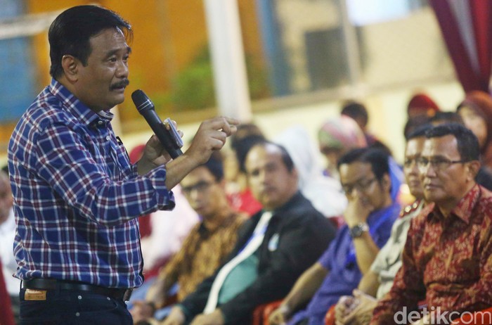 Djarot: Saya Lebih Tahu Soal Jakarta Dibanding Bu Risma