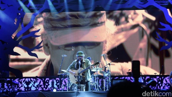 Konser Iwan Fals