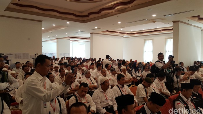 Pasukan Temus yang Memastikan Makanan Jemaah Tetap Lancar di Armina