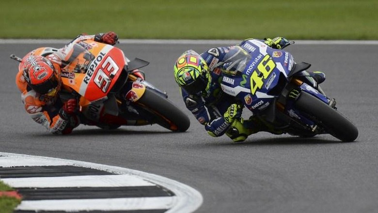 Marquez: Senang Bisa Terus Balapan dengan Rossi Marquez: Senang Bisa Terus Balapan dengan Rossi