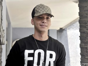 Ada Masalah Keluarga dan ATM di Balik Putusnya Stefan-Natasha Wilona