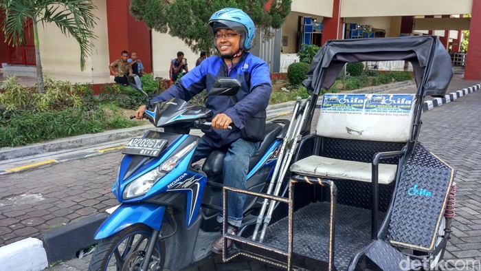 Ketika Wisatawan Mancanegara Jadi Pelanggan Para Driver Ojek Difabel di Yogya