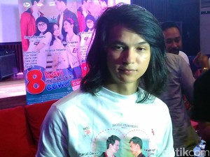 Jika Filmya Tembus Sejuta Penonton, Marcell Darwin Rela Potong Rambut
