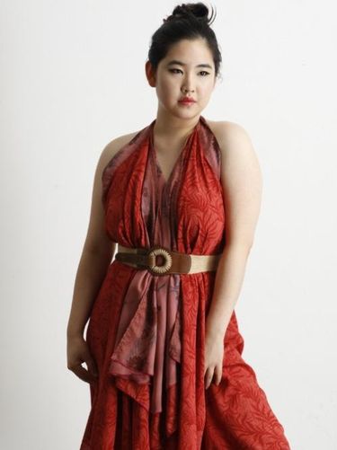 Vivian Kim, Model Plus Size yang Mendobrak Standar 