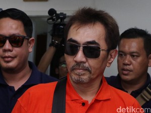 Selain Penyanyi Cantik CTP, Ada 4 Wanita Jadi Korban Aa Gatot Brajamusti