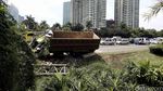 Tiang Rambu Lalin Sudah Digeser, Lalin Masih Macet