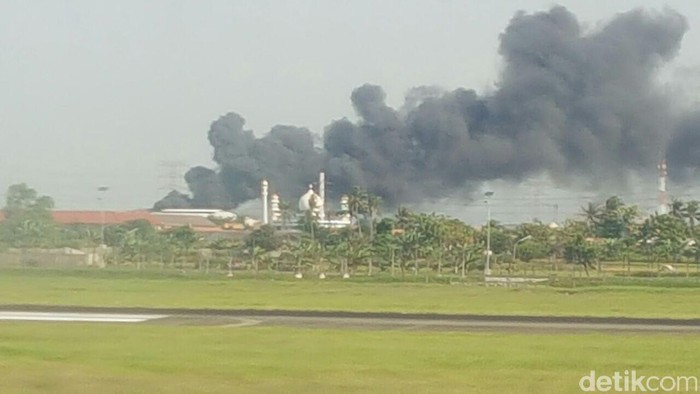 Gedung Dekat Bandara Soekarno-Hatta Terbakar, Tak Ganggu Penerbangan