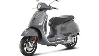 Vespa GTS Super Sport 300 mempertahankan keseimbangan antara tampilan, yang sporty, dan garis-garis modern pada badan motor, yang sepenuhnya terbuat dari baja. Vespa GTS Super Sport mempertahankan karakteristik ala Vespa ukuran besar.