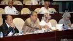 Mendes Rapat Kerja dengan Komisi V DPR