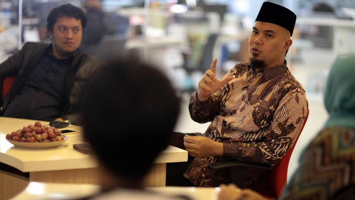 Ahmad Dhani Sebut Firza Husein Minta Sumbangan Mobil Komando