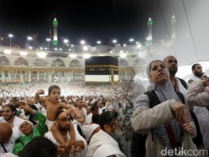 Berapa Kilometer Jemaah Haji Harus Berjalan Kaki Selama di Tanah Suci?