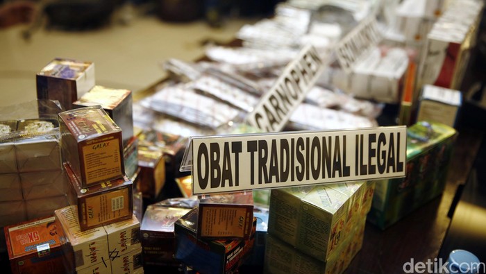Ilustrasi obat palsu dan ilegal (Foto: Rachman Haryanto) Ilustrasi obat palsu dan ilegal (Foto: Rachman Haryanto)