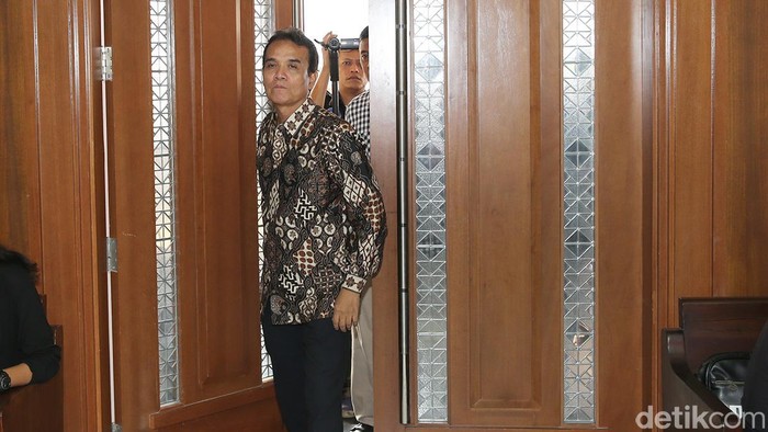 Panitera PN Jakpus Didakwa Jadi Perantara Suap untuk Sekretaris MA Nurhadi