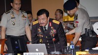 Budi tiba di DPR untuk menyampaikan visi, misi, dan programnya bila menjabat sebagai Kepala BIN. Termasuk di antaranya adalah kerjasama antar institusi penegak hukum.