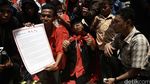 Demo Tolak Pencalonan Ahok di DPP PDIP