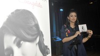 Kekasih dari pesinetron Stefan William itu baru saja merilis single bertajuk Bertahanlah Cinta yang dibuatnya bersama sang pacar. Pool/Noel/detikFoto.
