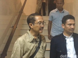 Ary Suta Mengaku Pernah Punya Pistol Saat Jabat Kepala BPPN