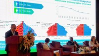 Dirut BPJS Ketenagakerjaan Agus Susanto memberikan pemaparan saat menjadi pembicara seminar. Ist/BPJS Ketenagakerjaan.