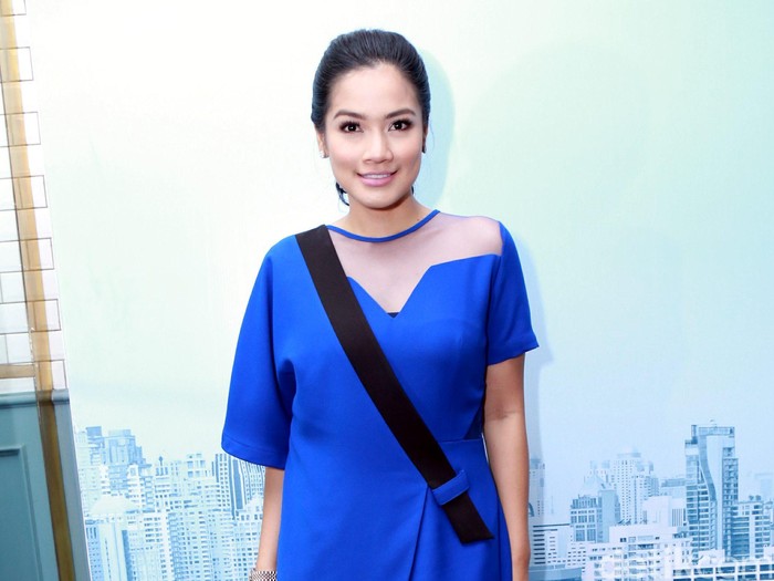 Titi Kamal Coba Nge-vlog Gara-gara Raditya Dika