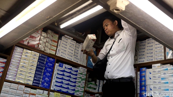 Waspada! Ini Jenis Obat Kedaluwarsa yang Sering Dijual di Pasar Pramuka