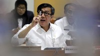 Yasonna saat mengikuti rapat dengar pendapat dengan Komisi III Dewan Perwakilan Rakyat.