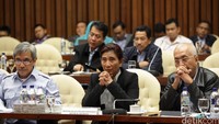Isu lainnya yang dibahas adalah terkait kelautan dan perikanan lainnya yakni isu perompakan yang kembali marak akhir-akhir ini.