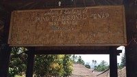 Beberapa titik destinasi wisata di Lombok tengah direnovasi agar makin cantik. Salah satunya yaitu Desa Adat Senaru, beberapa titik di tempat ini tampak sedang diperbaiki (Masaul/detikTravel)
