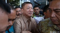 Bos Agung Sedayu itu mengungkapkan, dia menggunakan perhitungan dagang saat memprotes ide kontribusi tambahan 15% itu. Menurutnya, sangat berat bagi pengembang saat diwajibkan membayar kontribusi tambahan itu. Namun akhirnya, dia tetap menerima kontribusi tambahan 15% itu.