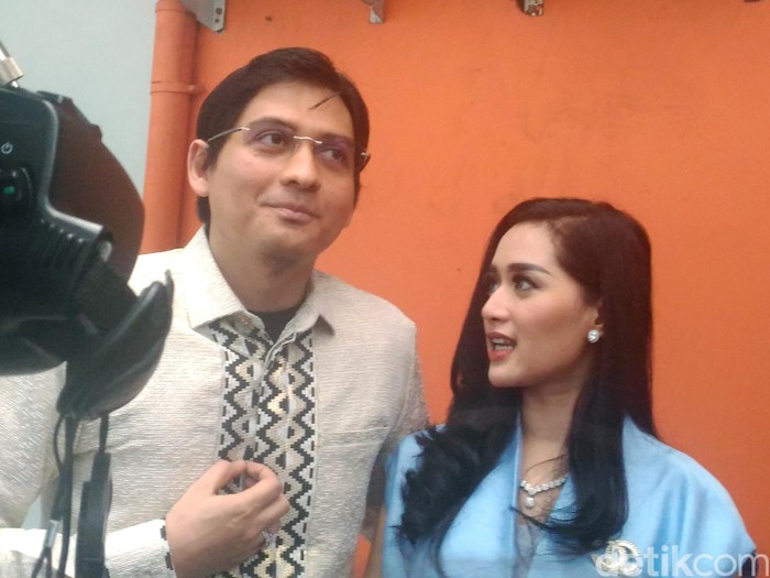 Lucky Hakim Siap Nikahi Tiara Dewi